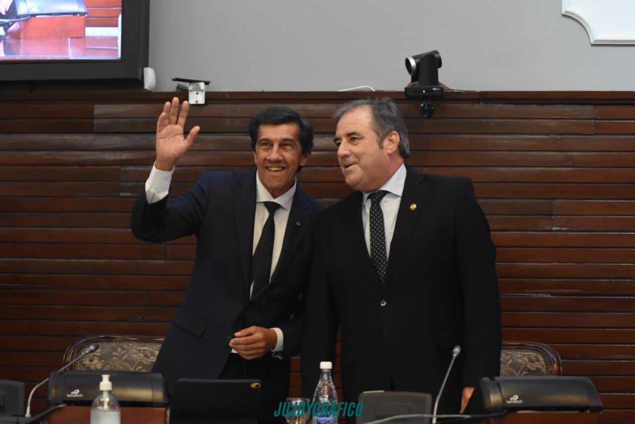 Sadir presentó un plan de USD 230 millones y reveló los logros que blindan a Jujuy de la crisis nacional 19 Sadir presentó un plan de USD 230 millones y reveló los logros que blindan a Jujuy de la crisis nacional 19